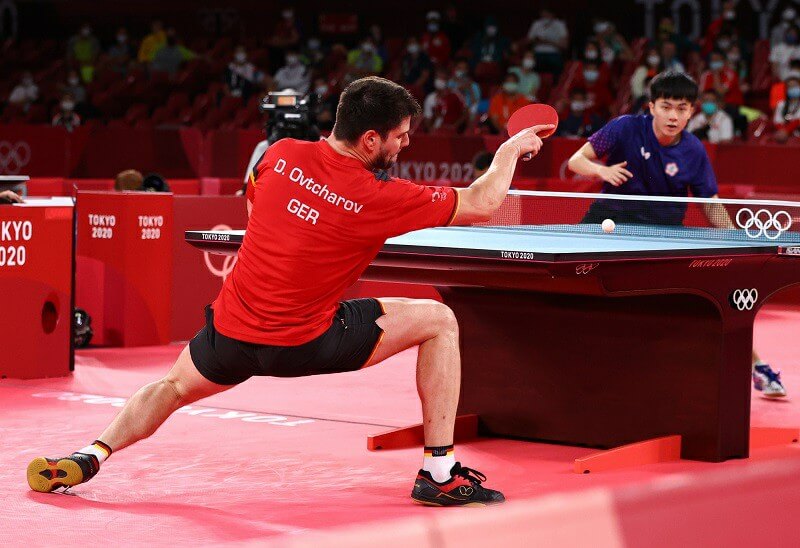 What is the scoring system for table tennis?